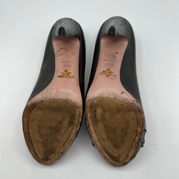 Prada Womens Size 38.5 US 7.5 Leather Heels Gunmetal Peep Hole Toe Made in Italy - Picture 9 of 16